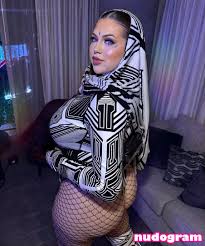 Cherry Kireicheri Alastonkuvat