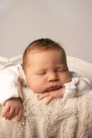 Hi, I am a photographer of newborn babies. It will be a pleasure to me to  be the first photographer of your treasure