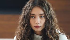 #نسليهان_أتاغول #ابنة_السفير احس يعني لو وقفوا المسلسل فتره ورجعوا عشان تعب نسليهان افضل من انها تطلع وينقلب السيناريو كامل ! Ù†Ø³Ù„ÙŠÙ‡Ø§Ù† Ø§ØªØ§ØºÙˆÙ„ ØªØ·Ù„Ù‚ Ù…ÙˆÙ‚Ø¹Ø§ Ø¥Ù„ÙƒØªØ±ÙˆÙ†ÙŠØ§ Ø¨Ù„Ø§ Ø­Ø¯ÙˆØ¯ Ø§Ù„Ù†Ù‡Ø§Ø±