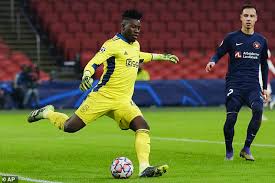 €900th.* jan 8.facts and data. Ajax Ceo Edwin Van Der Sar Leaps To Defence Of Andre Onana After Doping Ban Aktuelle Boulevard Nachrichten Und Fotogalerien Zu Stars Sternchen