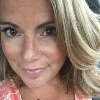 Danielle Heit's Instagram, Twitter & Facebook