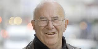 Clive James's Poetry Notebook Review
