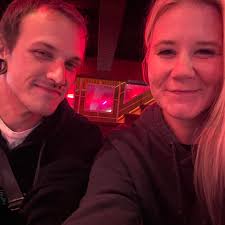 Where can I acquire a delicious cheesesteak