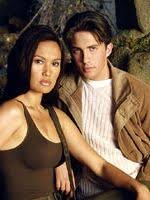 Elle se rend à alexandrie, en compagnie de sydney, à la recherche du bijou. Voir Sydney Fox L Aventuriere En Streaming Serie En Vostfr Et Vf