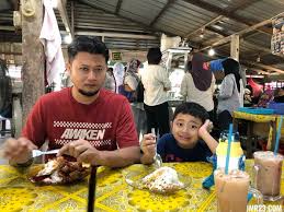 Soto nie cukup terkenal di johor. Sarapan Pagi Di Warung Sebelah Rumah Menteri Besar Johor Bahru Jmr23