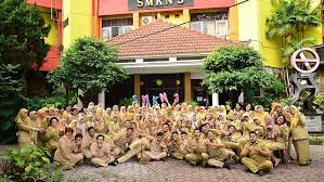 We did not find results for: Smkn 3 Malang Lulusan Berakhlak Mulia Dan Berdaya Saing Tinggi Yang Berwawasan Global Misi Mendidik Insan Berkarakter Berperilaku Jujur Ramah