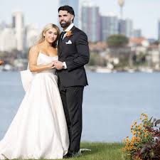 Julia jasmin ruehle nackt The site is inclusive of artists