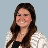 Ginger Araujo's Instagram, Twitter & Facebook