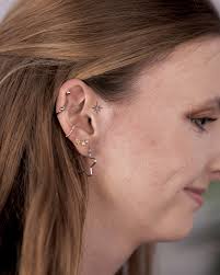 They're finally here—your favorite tiny tattoos✨🌸 Floral, ornamental, and  delicately placed—these are the pieces you've all been asking for, and I'm  so excited to open my books again for them. 💫 Whether