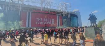Martyn herman and hardik vyas. Manchester United Fans Anti Glazer Protest At Oid Trafford Pictures And Videos