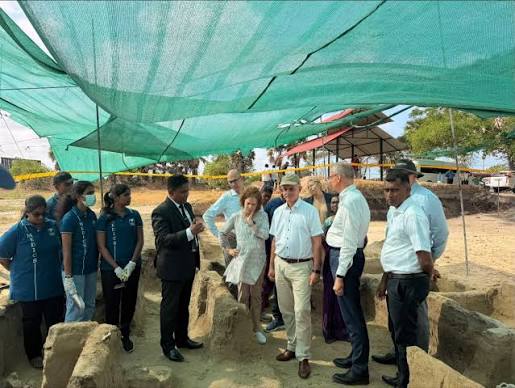 Visit to Chemmani-Sithuphati Mass Grave is a stark reminder that in Sri  Lanka the wounds of the past remain unresolved. Families continue their  search for truth and justice. The efforts by teams