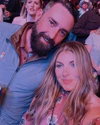 Heather Burnside's Instagram, Twitter & Facebook