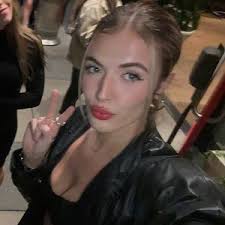 Bailey Beck (@bombbailey)