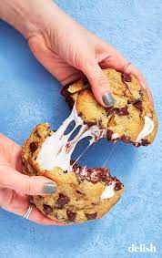 S Mores Stuffed Cookies Will Blow Your Mind Recipe Easy Cookie Recipes Yummy Food Dessert Desserts