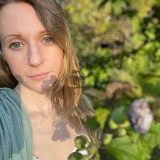 I just wanted to say a huge THANK YOU to whoever brought my tjmaxx bag I  accidentally forgot in the Hannaford parking lot inside to the customer  service desk. About two hours