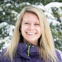 Kelly Thurston's Instagram, Twitter & Facebook