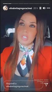 La presentatrice televisiva elisabetta gregoraci (foto instagram). Elisabetta Gregoraci Preoccupata Incrociamo Le Dita E Speriamo