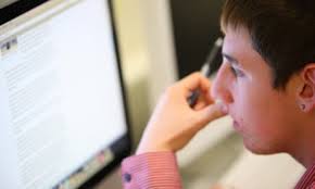 Principal closes college for staff and students to march