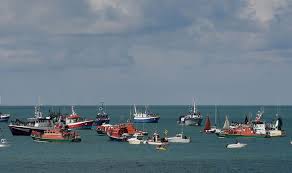 يشار إلى أن جزيرة جيرسي تحصل على 95٪ من الكهرباء من فرنسا عبر الكابلات تحت الماء. Onpz5psimbqnbm