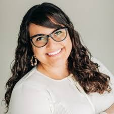 Amelia Cantrell's Instagram, Twitter & Facebook