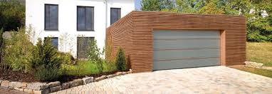 Pin Von Svenson Auf Architettura Sektional Garagentor Garage Und Hobbyraum Garagen Sektionaltor