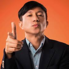 SPECIALIST PROFILE: CHRIS DELACRUZ • American Institute for English  Proficiency