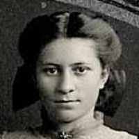 Veronica Ernst's Instagram, Twitter & Facebook