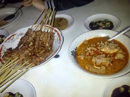 Dari sinilah sebagian pemancing lebih menyempatkan mancing lele pada malam hari. 8 Ragam Kuliner Malam Yang Wajib Kamu Jajal Saat Bertandang Ke Kota Kembang