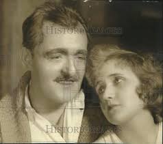 1942 Press Photo Broadway star Richard Bennett and Lucille Brown