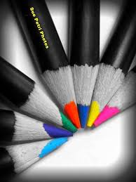 Black And White With Pop Of Color Drawing Pin Ot Polzovatelya Alissa Buoni Na Doske Black And White Photography W Color Cherno Beloe Raznoe Kartiny