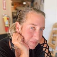 Shawn Gresham's Instagram, Twitter & Facebook