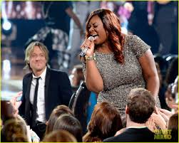 Полное имя актрисы и певицы — дженнифер кейт хадсон (jennifer kate hudson). Full Sized Photo Of Jennifer Hudson Fantasia Barrino Latoya London American Idol Finale 08 Photo 3625323 Just Jared