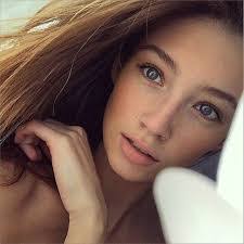 Breanna Cross's Instagram, Twitter & Facebook