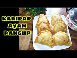 Kulitnya tidak mudah sobek, gampang dibentuk dan saat dimasak lembut tapi kokoh jika di rebus dan renyah jika digoreng. Karipap Ayam Rangup Cara Buat Kulit Karipap Rangup Karipap Kari Ayam Youtube