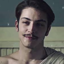 Leon Papadopoulos's Instagram, Twitter & Facebook