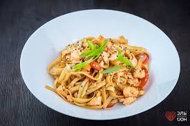 +7(343) 363 33 33 viber, whatsapp: Lapsha Udon S Kusochkami File Cyplenka I Ovoshami Udon Noodles With Chicken Filet And Vegetables Picture Of Elyon Moscow Tripadvisor