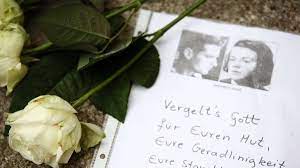 Sophie scholl is the fearless activist of the underground student resistance group, the white rose. Es Lebe Die Freiheit Politik