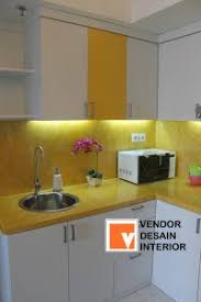 Tujuannya agar saat laci dibuka, masih ada ruang yang cukup bagi orang di dapur untuk bergerak. Kitchen Set Modern Minimalis Apartemen Jasa Desain Interior Jakarta