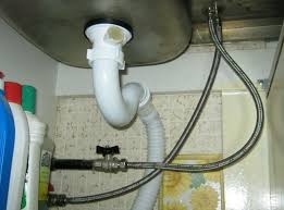 Discover six easy ways to unclog a sink drain in the kitchen or elsewhere, from adding boiling water to using baking soda and vinegar. Kitchen Sink Faucet Leaking At Base Diagnostics And Troubleshooting