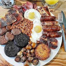 Full Farm To Table English Breakfast Served With A Ginormous Stack Of Smoked Bacon A Full Wheel Of Grilled S 10 Healthy Breakfast Breakfast For Kids Breakfast