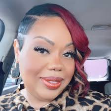 Steve Harvey………This tambourine praise