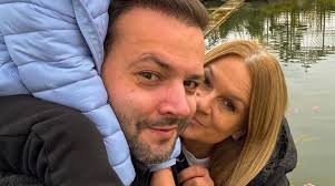 Cum se descurcă Mihai Morar cu gemenele adolescente: “Fetele mele au o altă  relație cu banii” VIDEO EXCLUSIV