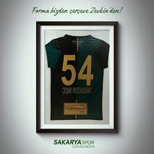 Lig kırmızı grupta sakaryaspor, deplasmanda ergene velimeşe ile karşı karşıya geldi. Sakaryaspor Forma Bizden Cerceve Zevkin Den Cark Facebook