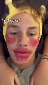 Leanna Farley's Instagram, Twitter & Facebook