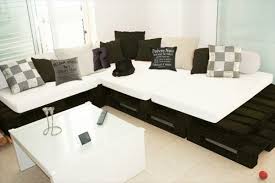 Und noch 99 weitere originelle ideen für diy palettenmöbel. Sofa Aus Paletten Eine Perfekte Vollendung Des Interieurs