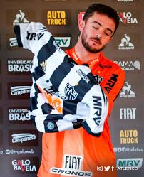 During his medical at bayern, doctors discovered hernandez had damaged a ligament in his right knee and he subsequently had surgery on wednesday. O Uruguaio Lucas Hernandez Foi Clube Atletico Mineiro Facebook