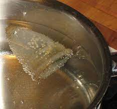 I was surprised to see that there wasn't that much blood i also boil it again before i start using it on my next cycle too. File Boiling A Menstrual Cup Jpg Wikimedia Commons