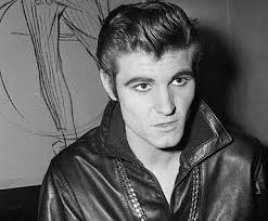 MEMORIES OF A BOWIE CONFERENCE: 19. I'd rather stay here with all the  madmen