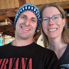 Alternative grunge cover band seeks exceptional musicians