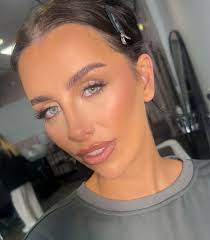 Lori Laing Makeup Artistry💋🪄 (@lorilaingmakeupartistry) • Instagram  photos and videos